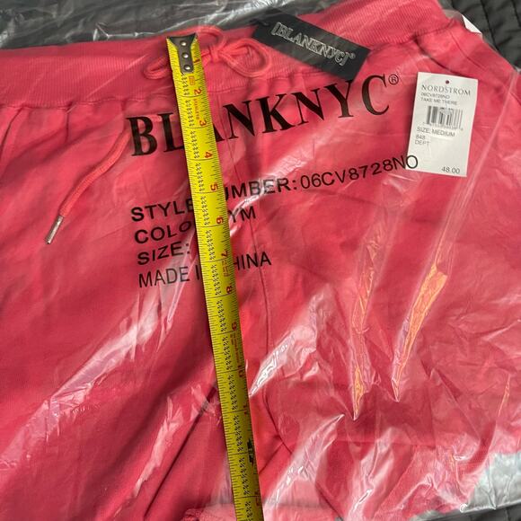 BLANK NYC Sweat Shorts Women’s M Coral Pink Cut-Off Drawstring Take Me There NWT - Picture 11 of 13